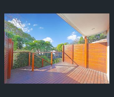 SUNDRENCHED 2 BEDROOM PLUS SUNROOM SEMI WITH PRIVATE GARDEN - Photo 1