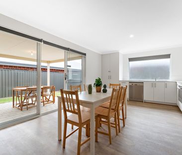 Upper Swan - Photo 2