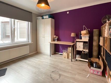 Ruim appartement van 130m² met twee slaapkamers, terras en autostaanplaats - Foto 5