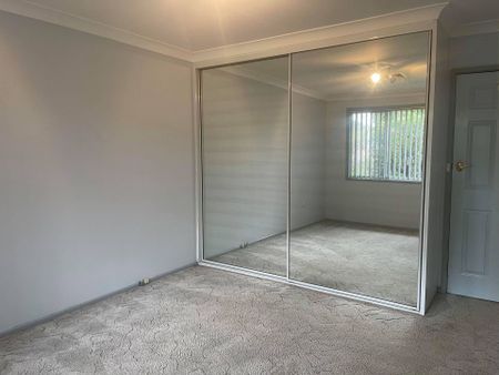 Welcome to Your New Home in the Heart of Georges Hall - Photo 2