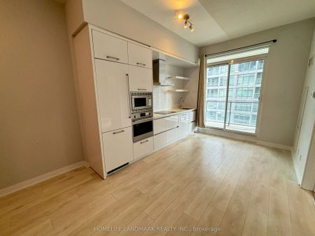 2221 Yonge Street #606 - Photo 5