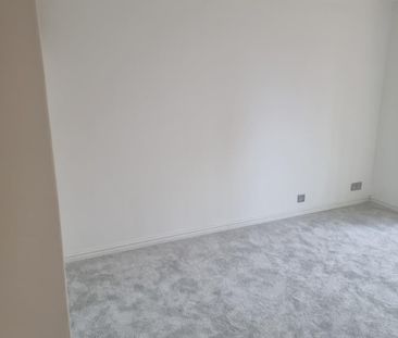 2 Bed Flat, Curtis Drive, W3 - Photo 6