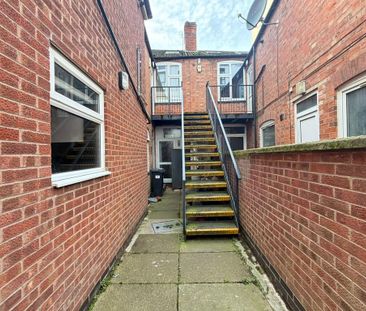 2 bedroom barn conversion to rent - Photo 5