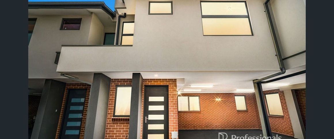 Lifestyle, Luxury and Location - Photo 1