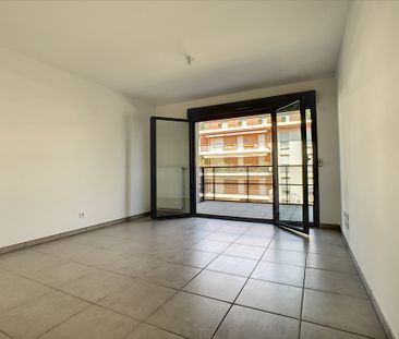 T3 – 60 m2 – BALCON – GARAGE – 69005 LYON – Réf. 1953 - Photo 4