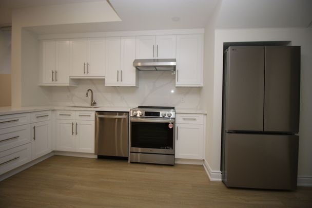 For Lease - 94 Bowline Vista N/A Unit# Lower, East Gwillimbury, Ontario - Photo 1