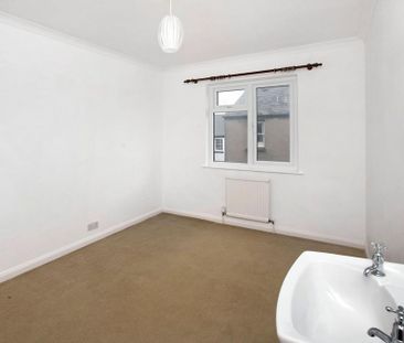 4 bedroom detached house to rent - Photo 5