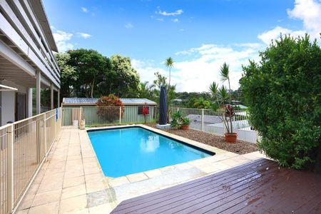 13 Kallaroo Crescent, Ashmore QLD 4214 - House For Rent | Domain - Photo 5