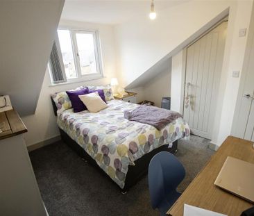 6 bedroom house to rent - Photo 3