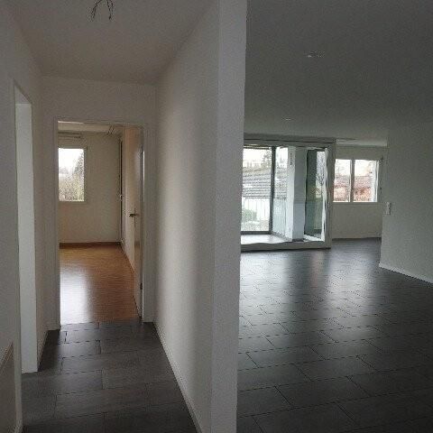 Grosszügige 4.5-Zimmerwohnung - Photo 1