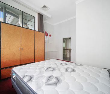 4.5 Star Hotel, Top Floor Fully Furnished Apartment - Photo 1