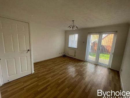 2 bedroom end of terrace house to rent - Photo 4