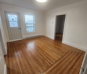 Immeuble - 866-882 Short, Sherbrooke Grand 6 1/2 à Sherbrooke - Photo 2