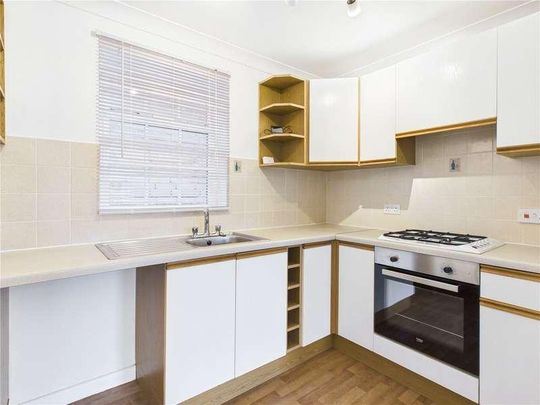 Alexander Court, Exeter Road, Crediton, Devon, EX17 - Photo 1