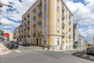 Rental Apartment Refurbished 2 bedrooms São Vicente de Fora Lisboa - furnished - Photo 4