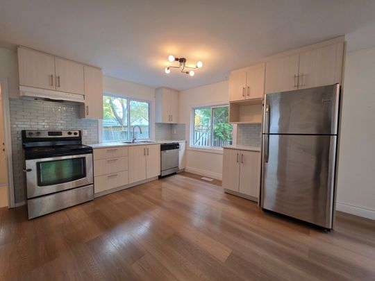 For Lease - 257 Pine Beach Drive, Georgina, Ontario - Photo 1