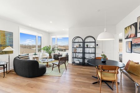 For Lease - 520 PIMIWIDON Street Unit# 102, Manor Park - Cardinal Glen and Area, Ontario - Photo 3