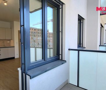 Pronájem bytu 1+kk 34 m² - Photo 1