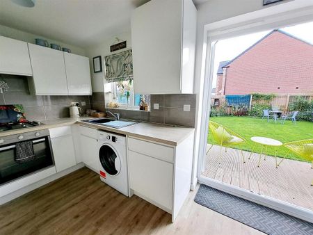 3 bedroom detached house to rent - Photo 5