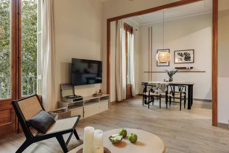 Carrer de Pau Claris, Barcelona, Catalonia 08009 - Photo 2