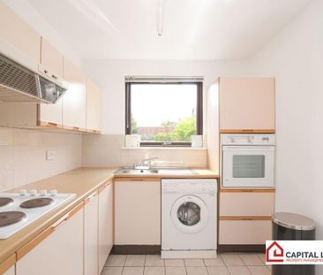 2 bedroom flat to rent - Photo 2