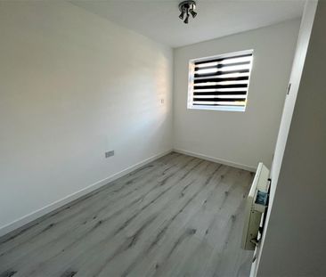 1 bed flat to rent in Springwood Crescent, Edgware, HA8 - Photo 5