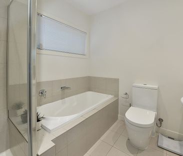 An Absolute Delight! - Photo 3