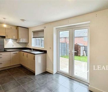 Fersfield Gardens Kingsway, Quedgeley, Gloucester, Gloucestershire,... - Photo 5