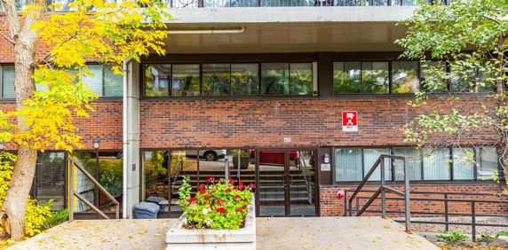1 chambre - 6225 Place Northcrest, Montréal - Photo 2