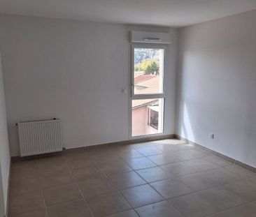 T3 AVEC TERRASSE + PARKING - Photo 5