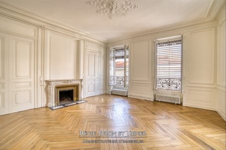 Tout savoir sur cet appartement dans le quartier Cordeliers-Célestins-Bourse, à Lyon 2ème - Photo 2