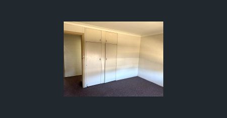 Low Maintenance Two Bedroom Unit - Photo 2