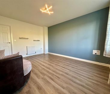 Haystack Avenue, Chippenham, SN14 - Photo 1