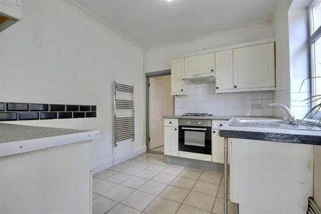 Essex Road, Southsea, PO4 - Photo 3