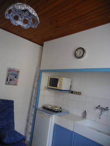 T1 - Photo 2