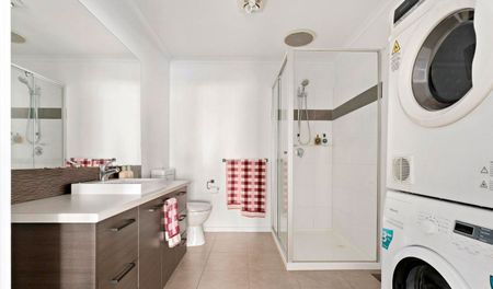 Central 2 bedroom apartment - Photo 5