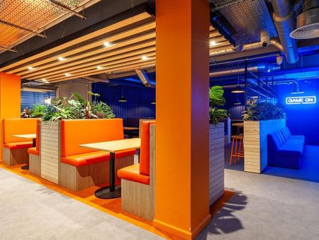 1 bedroom in a flat share to rent - Photo 4