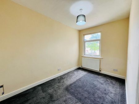 3 bedroom House To Let - Photo 3