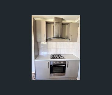 Comfort and Convenience in the Heart of Clayton - Photo 2