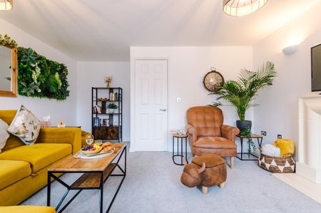 3 Bed Terraced House, Castle Lodge Gardens, LS26 - Photo 5