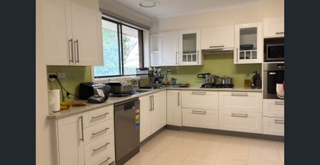 Single-Level Living in Prime Doncaster Location - Photo 4