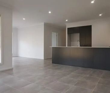 Home For Rent - Photo 4