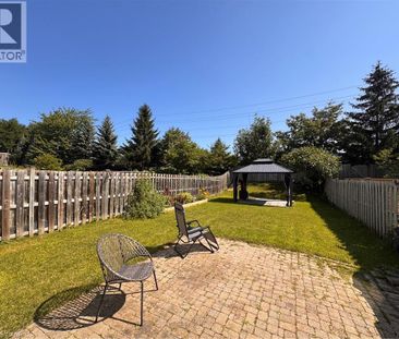 772 ZERMATT Drive, Waterloo, Ontario, N2T2W8 - Photo 1