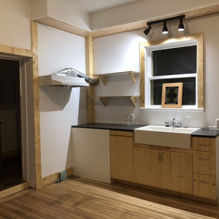 3.5 Au Centre-ville Dans Un Triplex - Photo 1