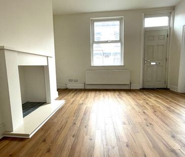 3 Bed Terraced House, Monk Bridge Place, LS6 - Photo 4
