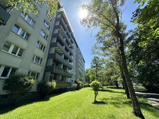 Lichterfüllte 2-Raum-Wohnung mit Balkon - Photo 1