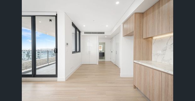 Brand New 1 Bedroom Apartment in a Prime Schofields Location - Photo 1