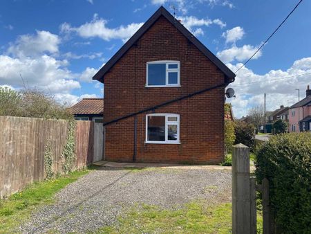 3 bedroom semi-detached house to rent - Photo 2