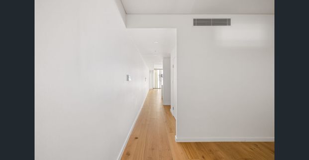 Central apartment in Mascot's connected preconct - Photo 1