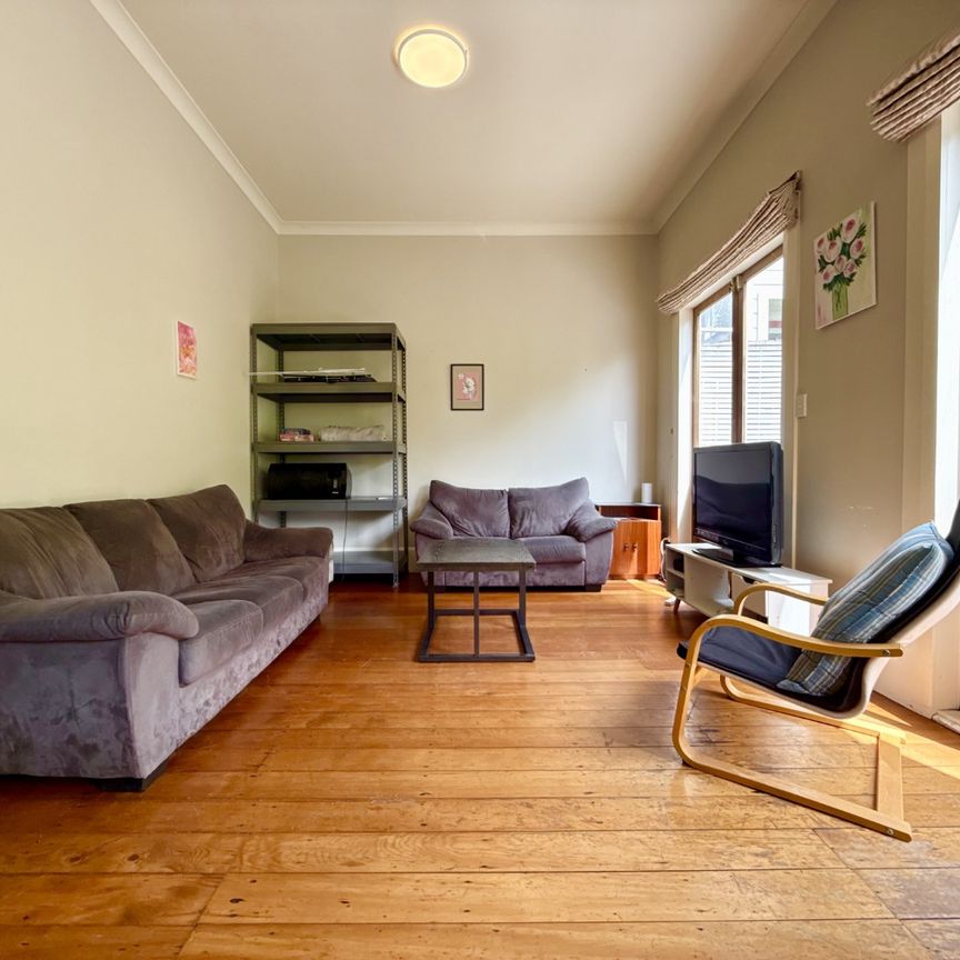 4 Bedroom Flat in Hataitai - Photo 1
